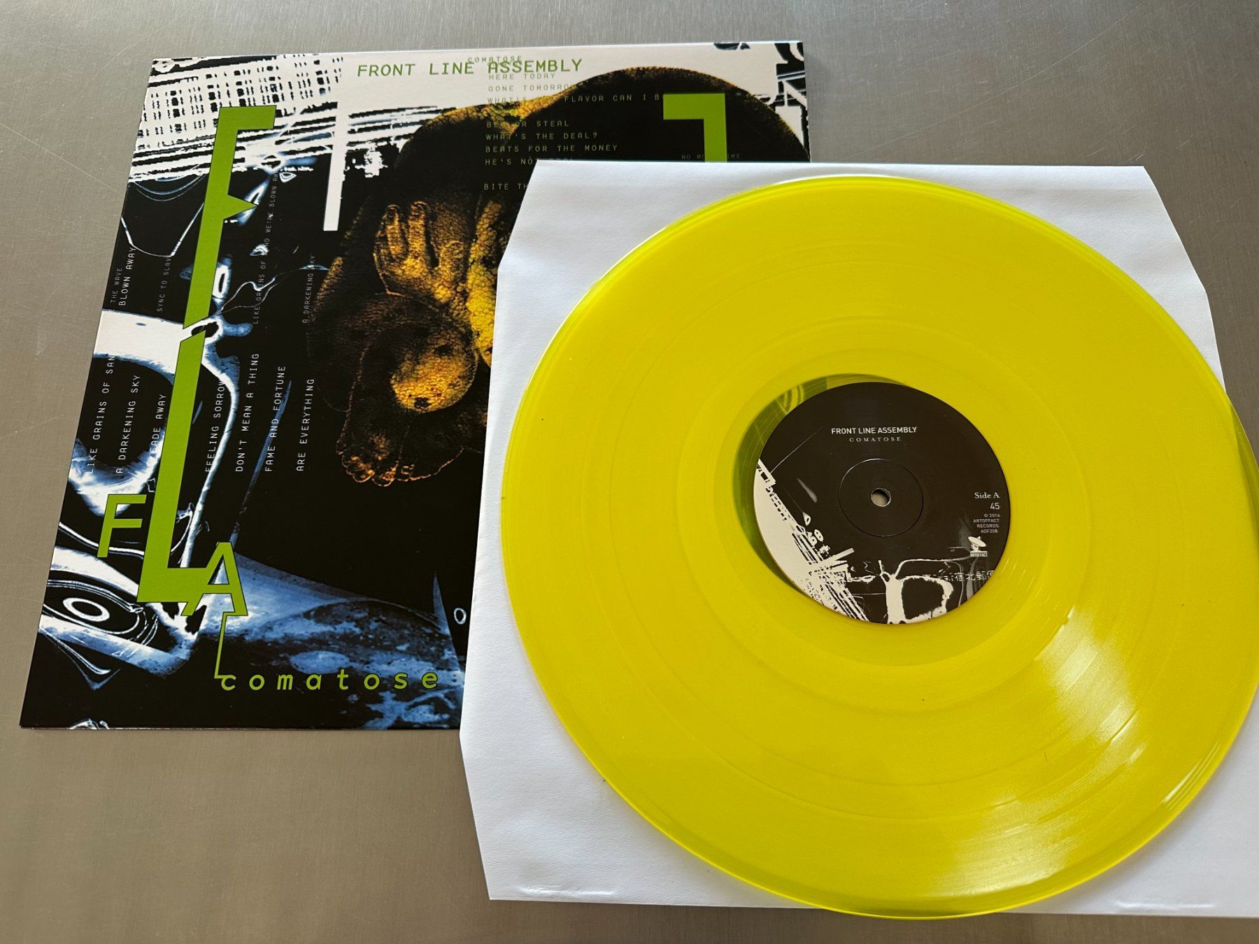 Dischi in vinile: FRONT LINE ASSEMBLY 12 COMATOSE - ELECTRO-INDUS !! – Nuovo (secondo la descrizione) da Sion venduto da jaipur1401 4