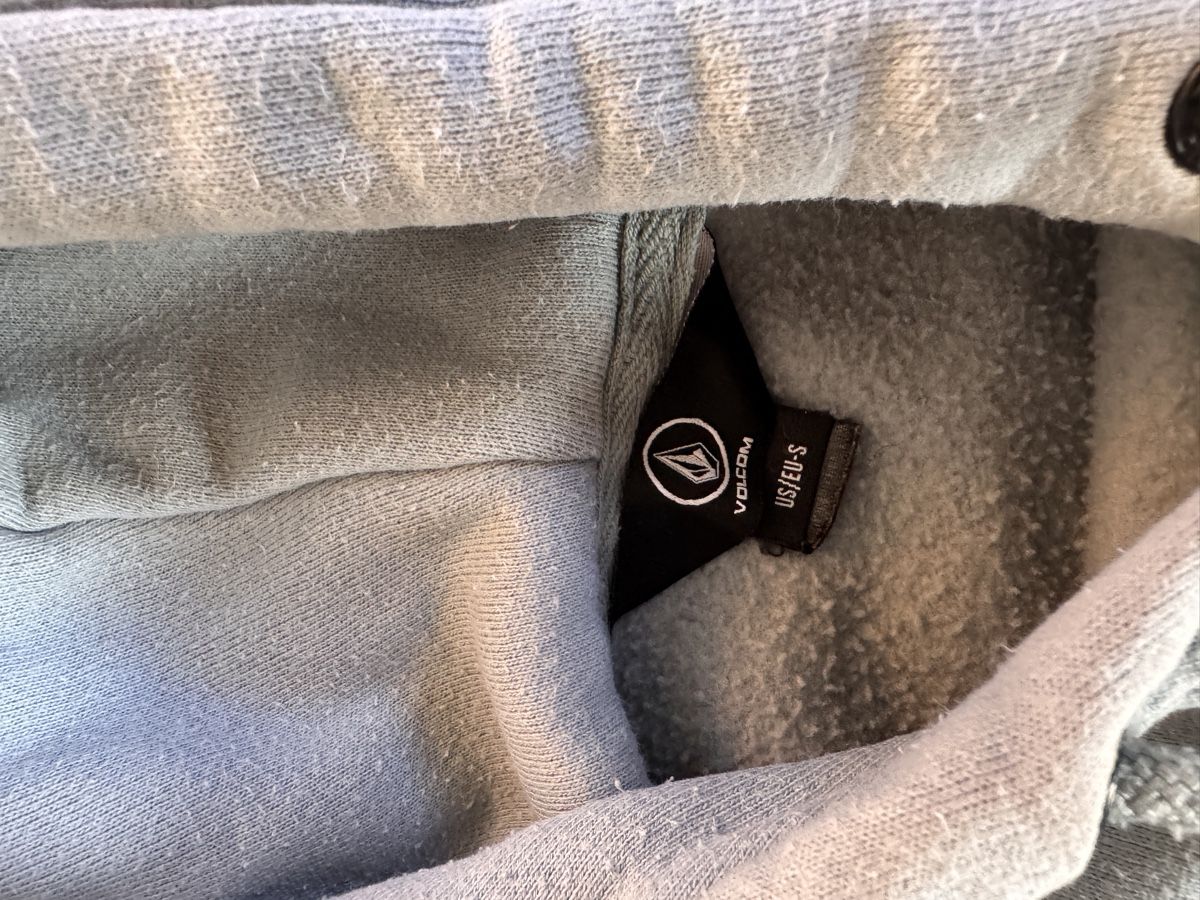Pulls & Sweat-shirts: Volcom Pullover Hellblau/Türkis Grösse S – D'occasion à Luzern par konsi6006 2