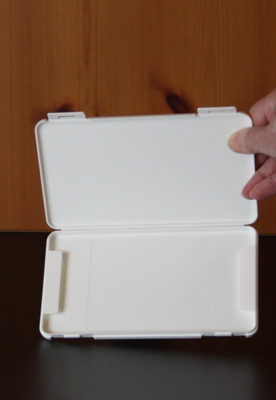 Cover & Protezioni schermo: Box Aufbewahrungsbox Case Cover weiss – Usato da Flüelen venduto da Alt-und-Neu 4