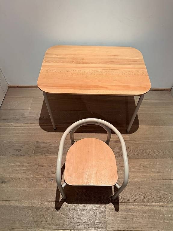 Set di tavolo e panche: Liewood Kindertisch und Kinderstuhl – Usato da Küsnacht ZH venduto da andlent 3