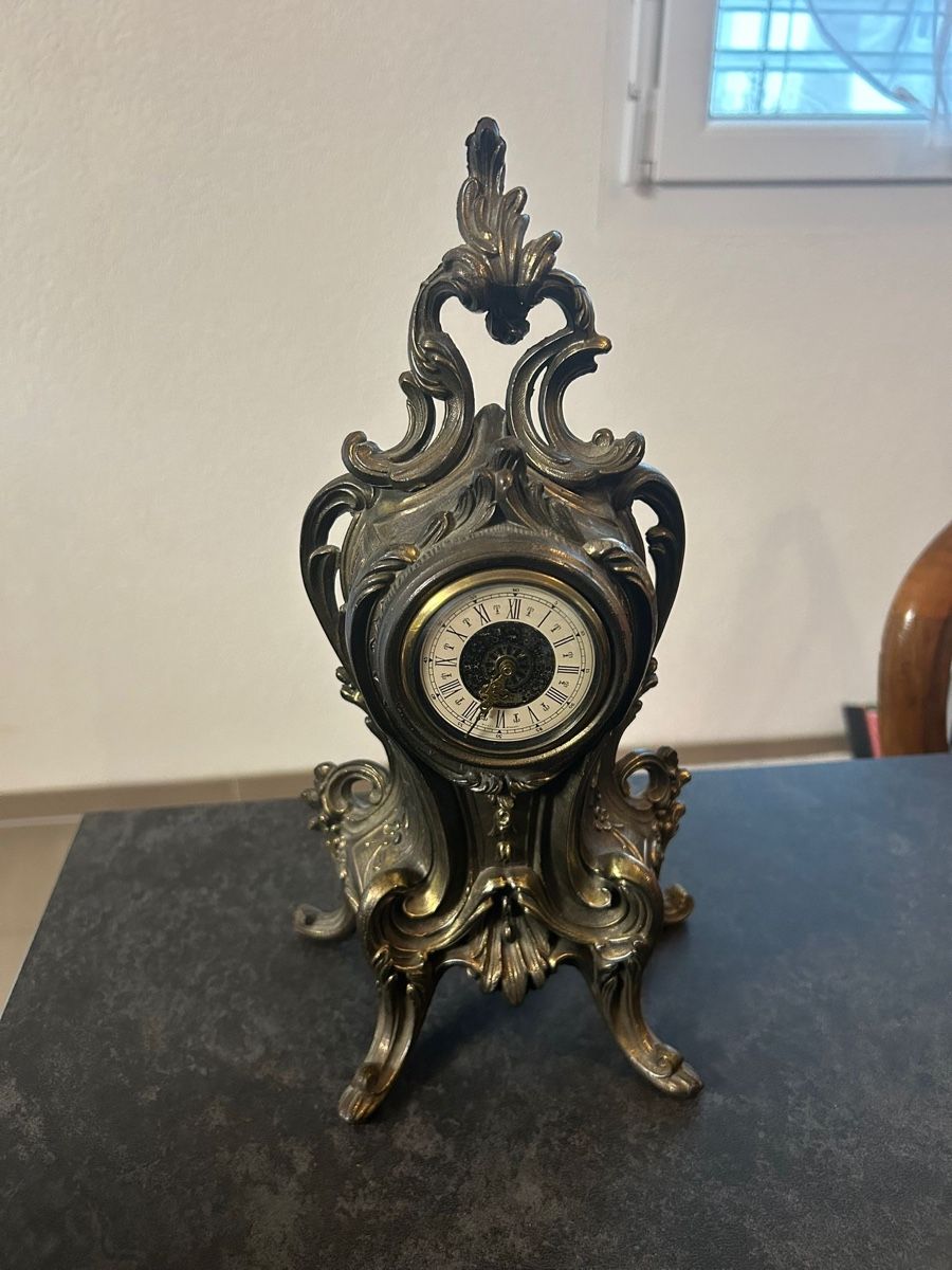 Orologi da terra & Orologi da parete: Vieille horloge – Usato da Yvonand venduto da spiffy1429