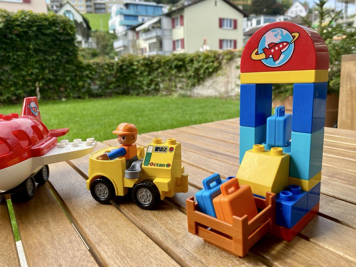 Lego Giocattoli: Lego Duplo Flughafen 10590 – Nuovo (secondo la descrizione) da Thalwil venduto da val_bm5t 1