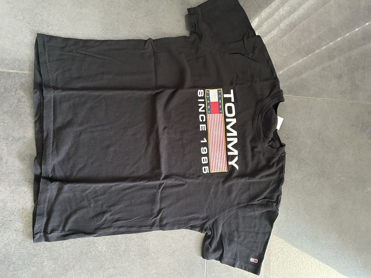 Tommy Hilfiger T-shirts: 3 Tommy Hilfiger T-Shirts Gr. L – D'occasion à Eglisau par loumops 2