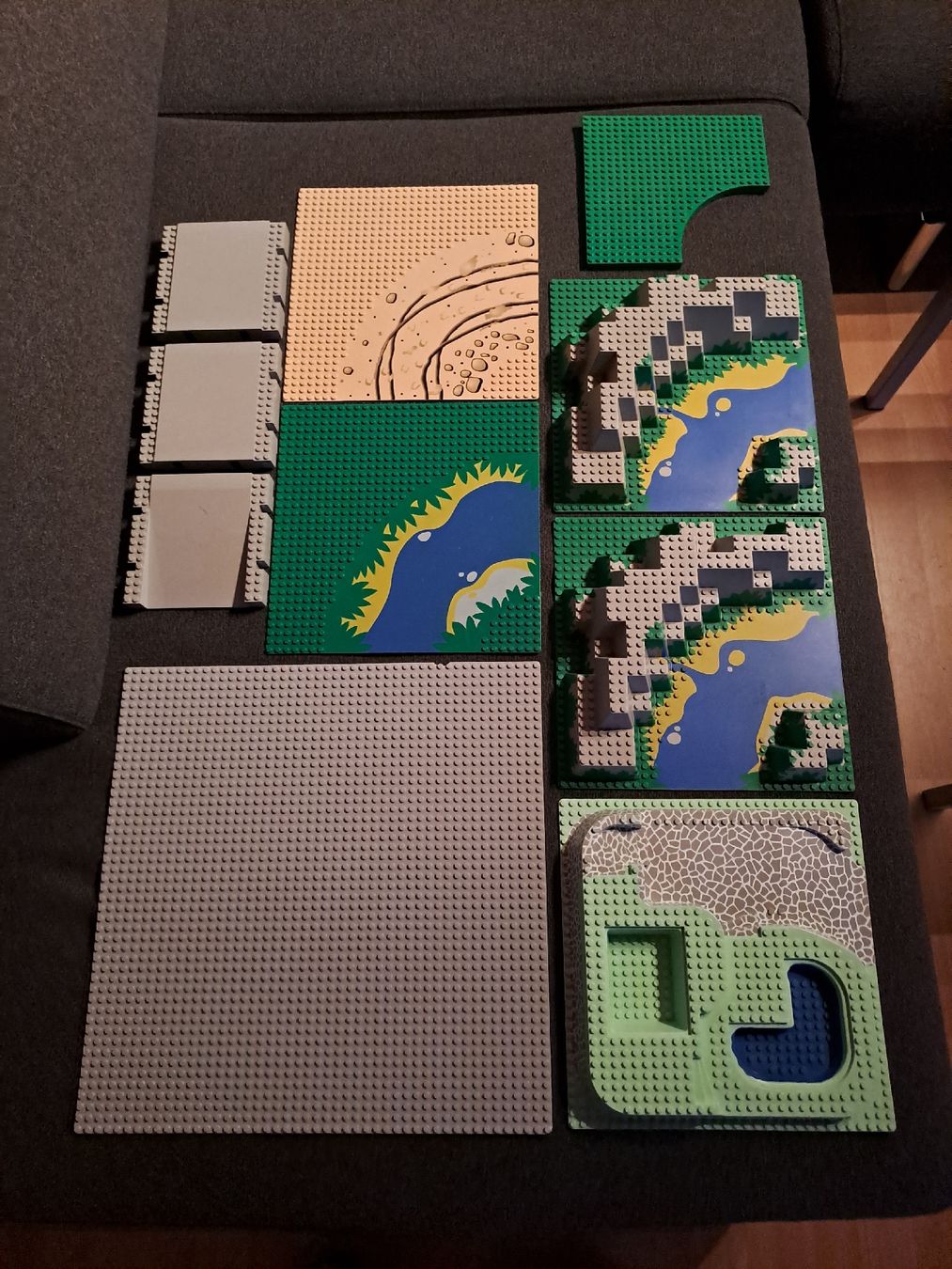 Lego Giocattoli: Lego Platten Lot  Versand möglich  – Usato da Kestenholz venduto da Knox1973