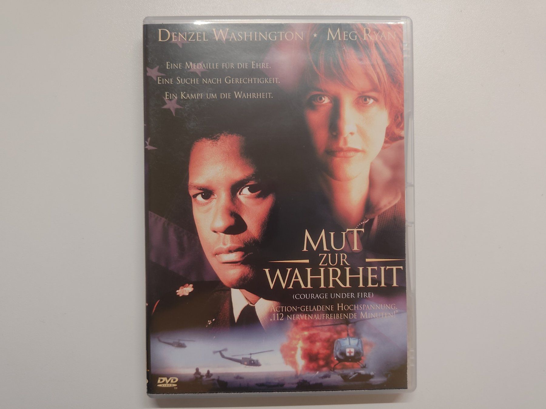 Tutti i DVDs: Courage under fire - Mut zur Wahrheit – Usato da Liestal venduto da Kratzilla