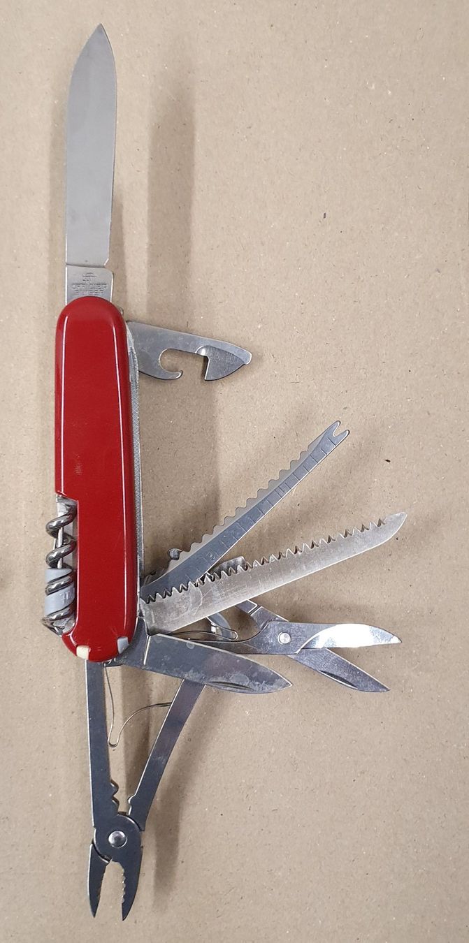 Victorinox Taschenmesser: 2 Sackmesser - Victorinox und Wenger – Gebraucht aus Kreuzlingen von Rschweiz1 3
