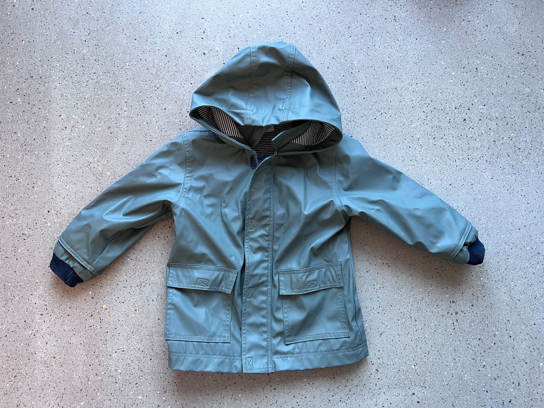 Petit Bateau Giacche & Cappotti: Petit Bateau Regenjacken 24M / 86cm – Usato da Zürich venduto da rebeccapf