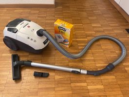 Staubsauger Hoover Brave 700W