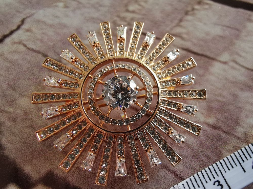 60+ Swarovski Brosche Triologie Garten Der Besinnlichkeit, Diese