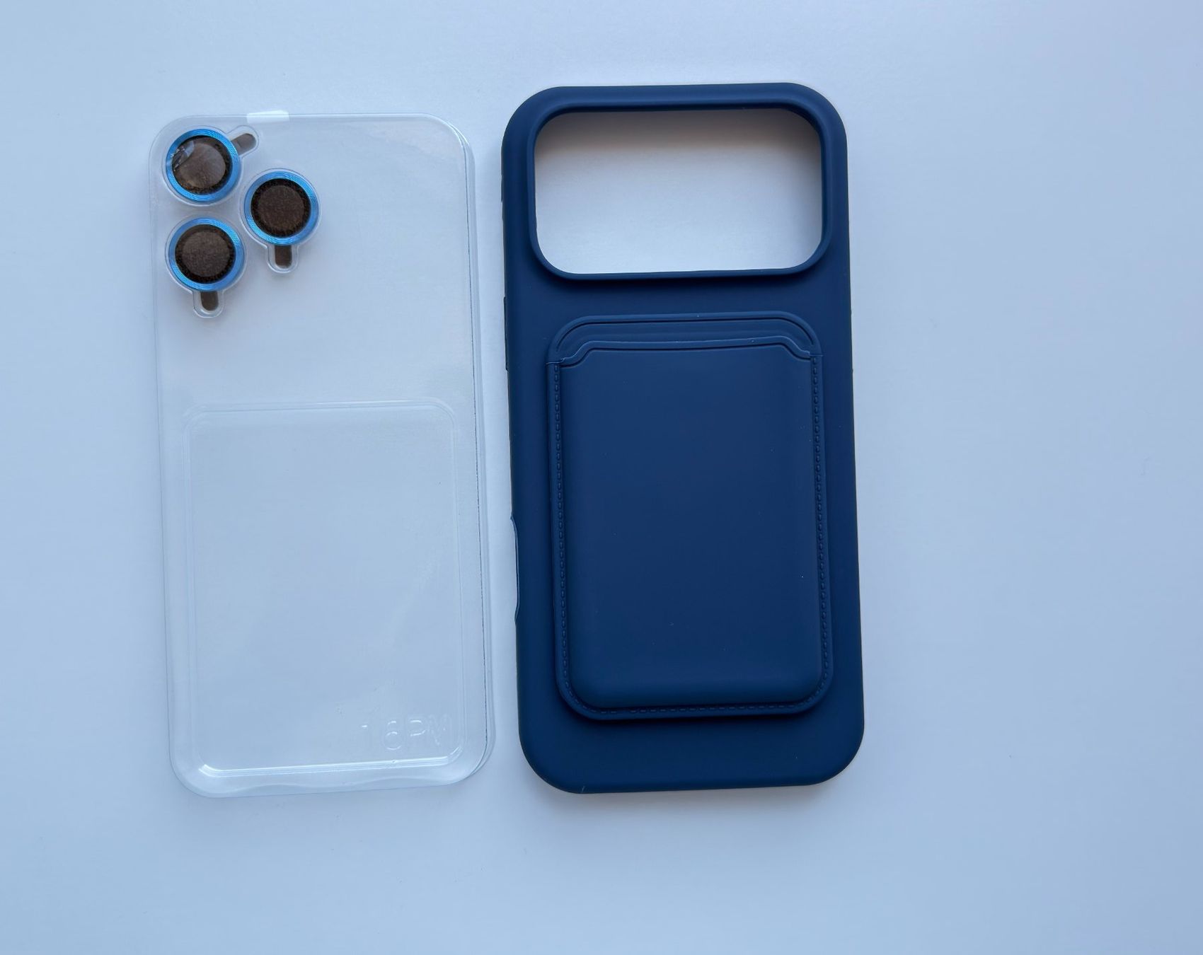 Apple Covers & Schutzfolien: Coque iPhone 17 Pro Max MagSafe avec Porte-Cartes – Neu und originalverpackt aus Thônex von Suisse.Shopping 8