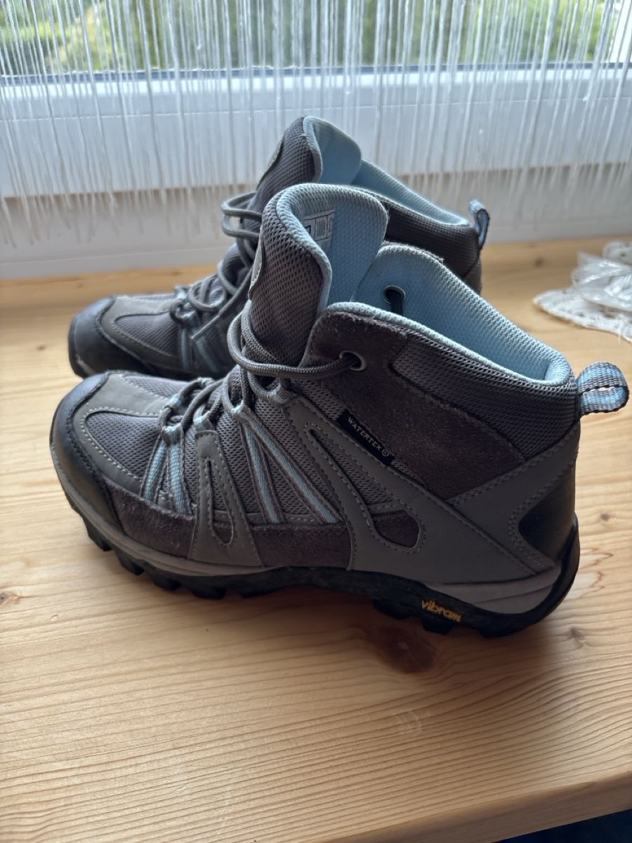 Everest Scarpe per ragazzi: Wanderschuhe Gr 37 wie neu – Usato da Hombrechtikon venduto da ufpasse