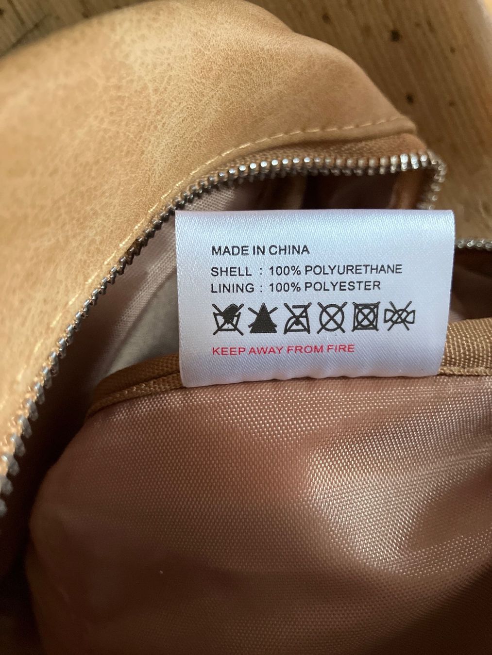 Custodie per cosmetici: Praktische Kosmetiktasche, hellbraun, NEU – Usato da Unterägeri venduto da Bettsofa123 4