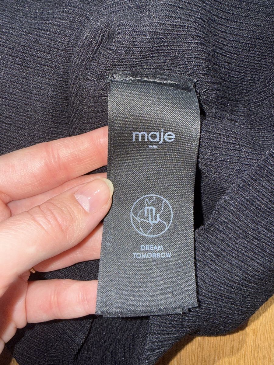 Maje Tops: Maje black ripped Shirt – Gebraucht aus Bottmingen von Itsclaire 3
