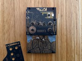 synthux academy Touch 2 mit Audrey II Horror Synthesizer