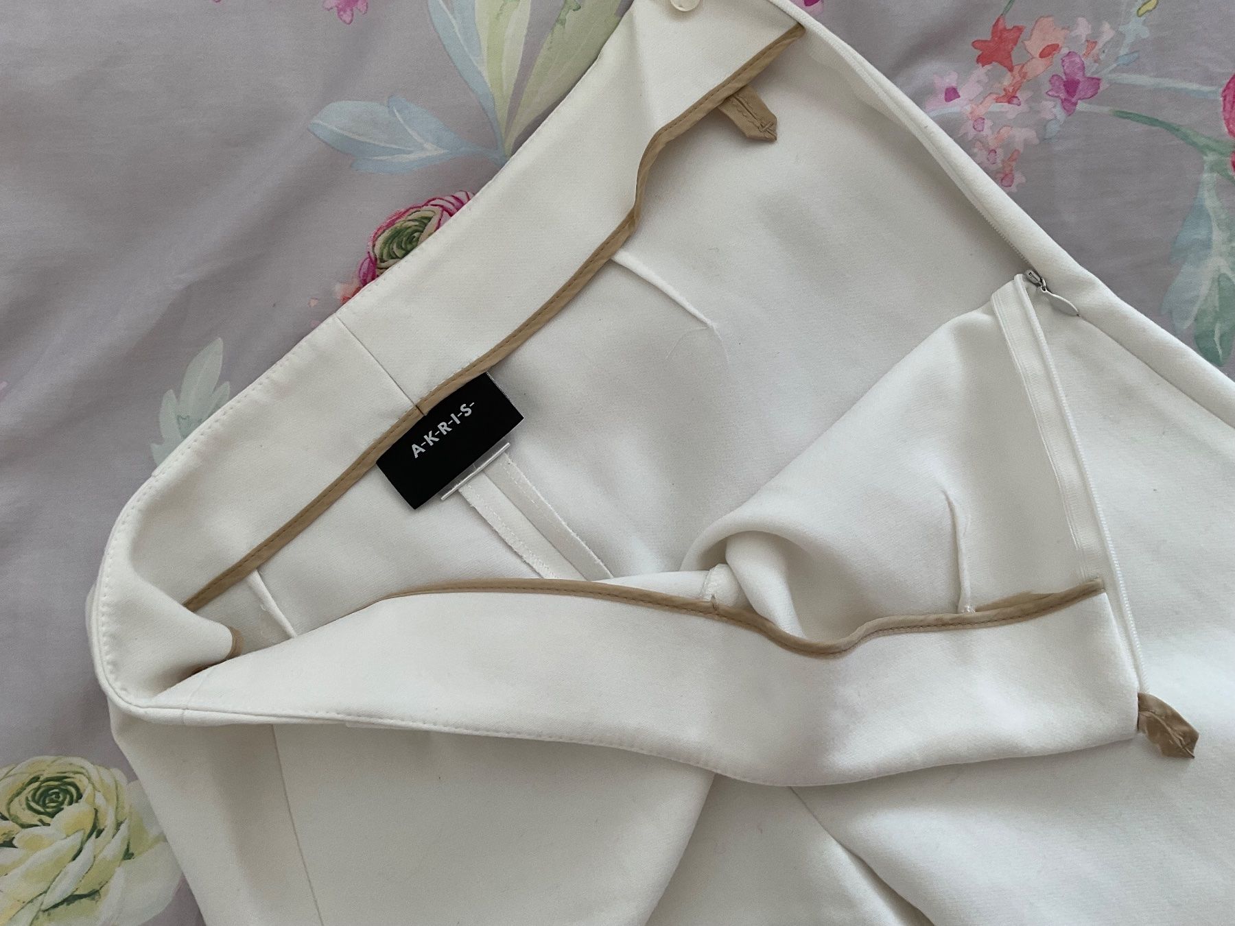 Akris Pantaloni: AKRIS Stretch Hose Gr 34 weiss – Usato da Urdorf venduto da alda02 6