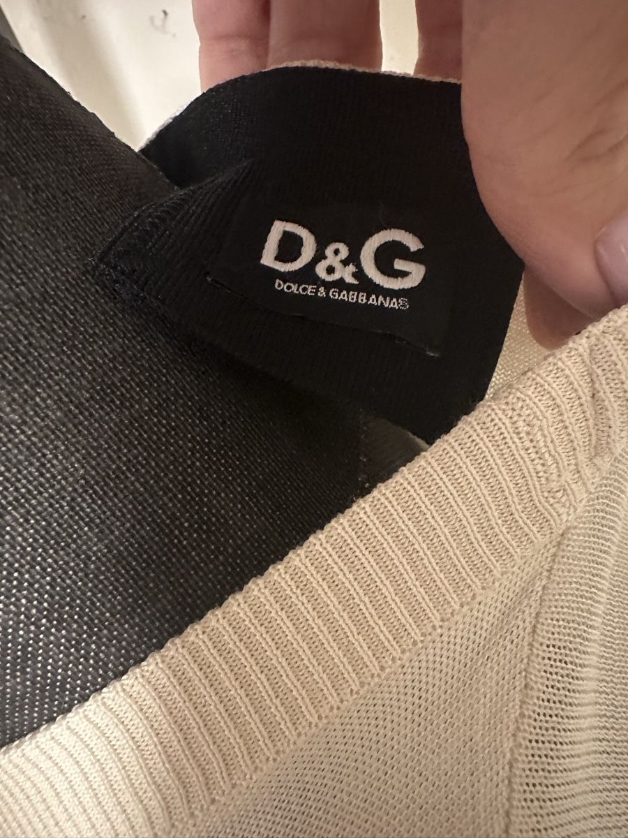 Dolce & Gabbana Top: D&G Pullover beige Seide Schleifen Details Grösse S – Nuovo (secondo la descrizione) da Sarnen venduto da vik_jw5z 6