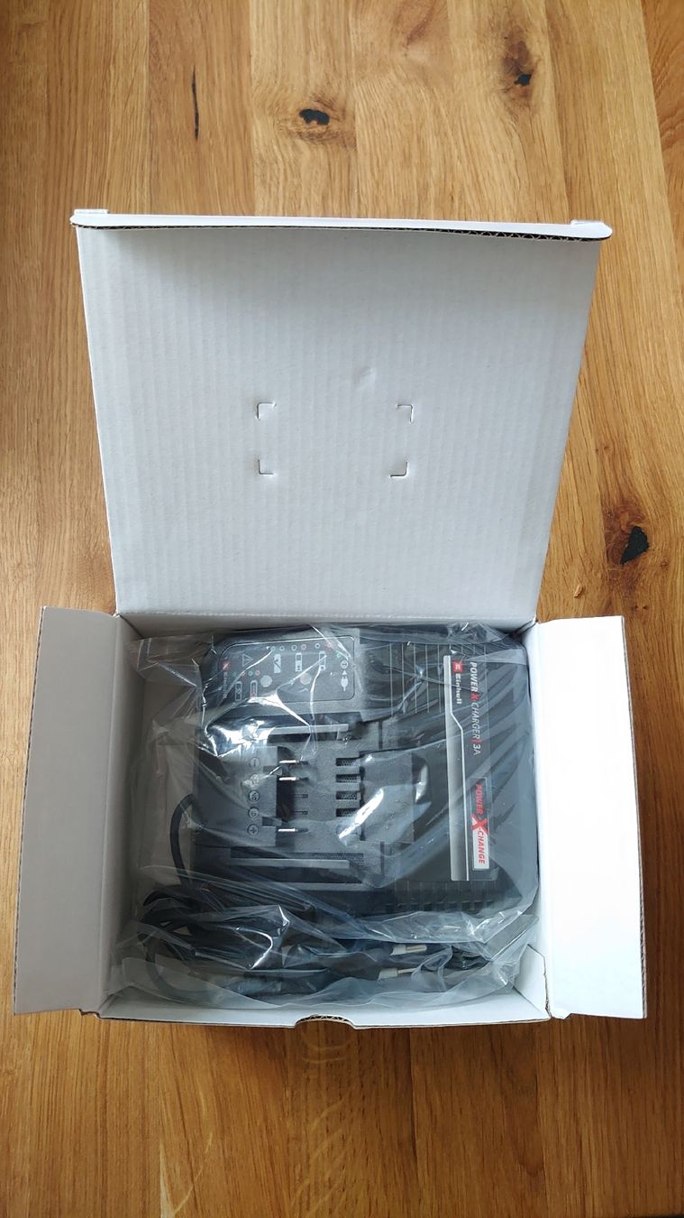 Einhell Caricatori & Batterie: Einhell Power X Charge 3A - NEU! – Nuovo e nell'imballaggio originale da Pfäffikon SZ venduto da Wild0 1