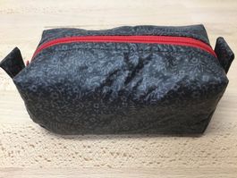 Tasche / Necessaire / Kosmetiktasche / Etui, neue Handarbeit