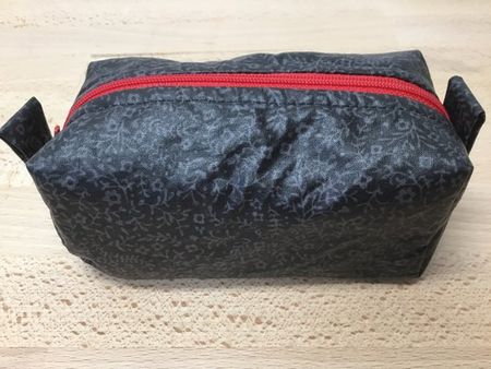 Tasche / Necessaire / Kosmetiktasche / Etui, neue Handarbeit