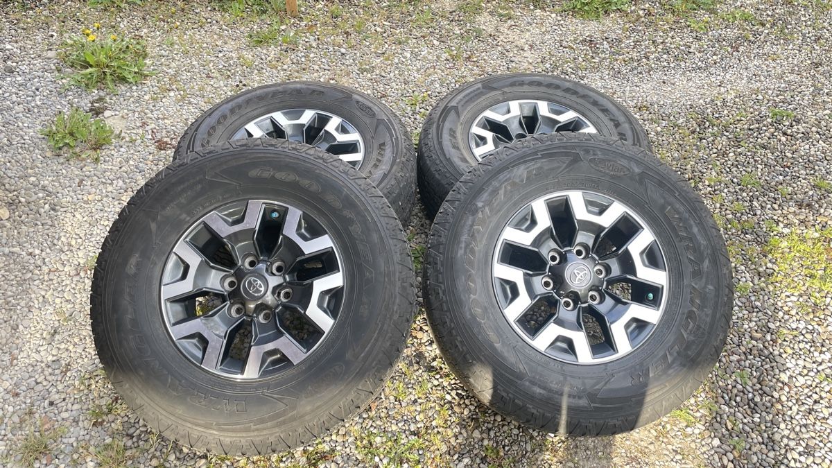 Pneumatici & Ruote complete: Goodyear Wrangler M+S 265/70R16 – Usato da Studen BE venduto da TimShmr