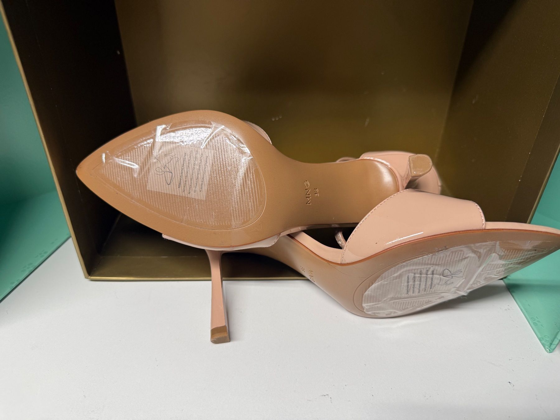 Scarpe da donna: SANDALE MNG gr 38 NEU – Nuovo (secondo la descrizione) da Birr venduto da WalkyriaM 2