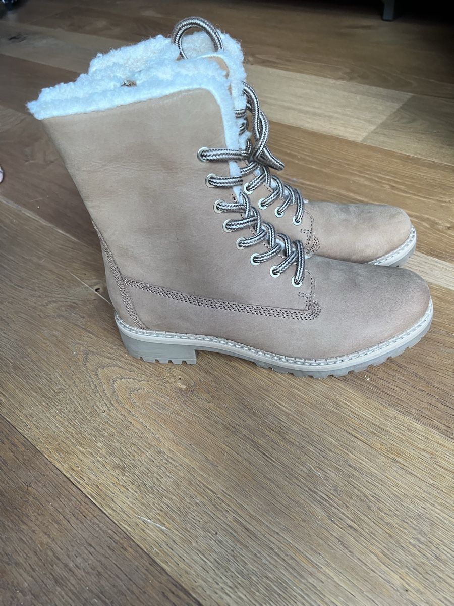 Scarpe da donna: Warme Winterstiefel Gr. 39 mit Fellfutter – Nuovo (secondo la descrizione) da Dürrenäsch venduto da Fonsi_12 2