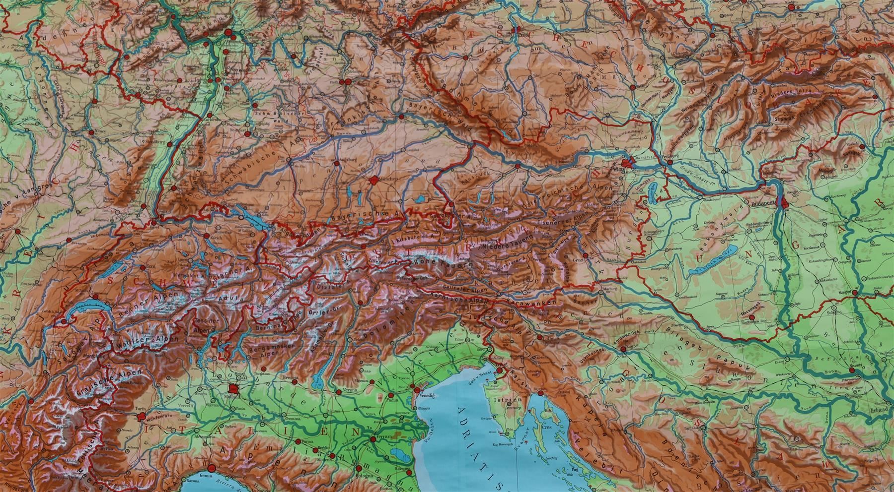 Cartine & Atlanti: XL Schulwandkarte "Mitteleuropa" – Usato da Birrwil venduto da brandschatz_birrwil 1
