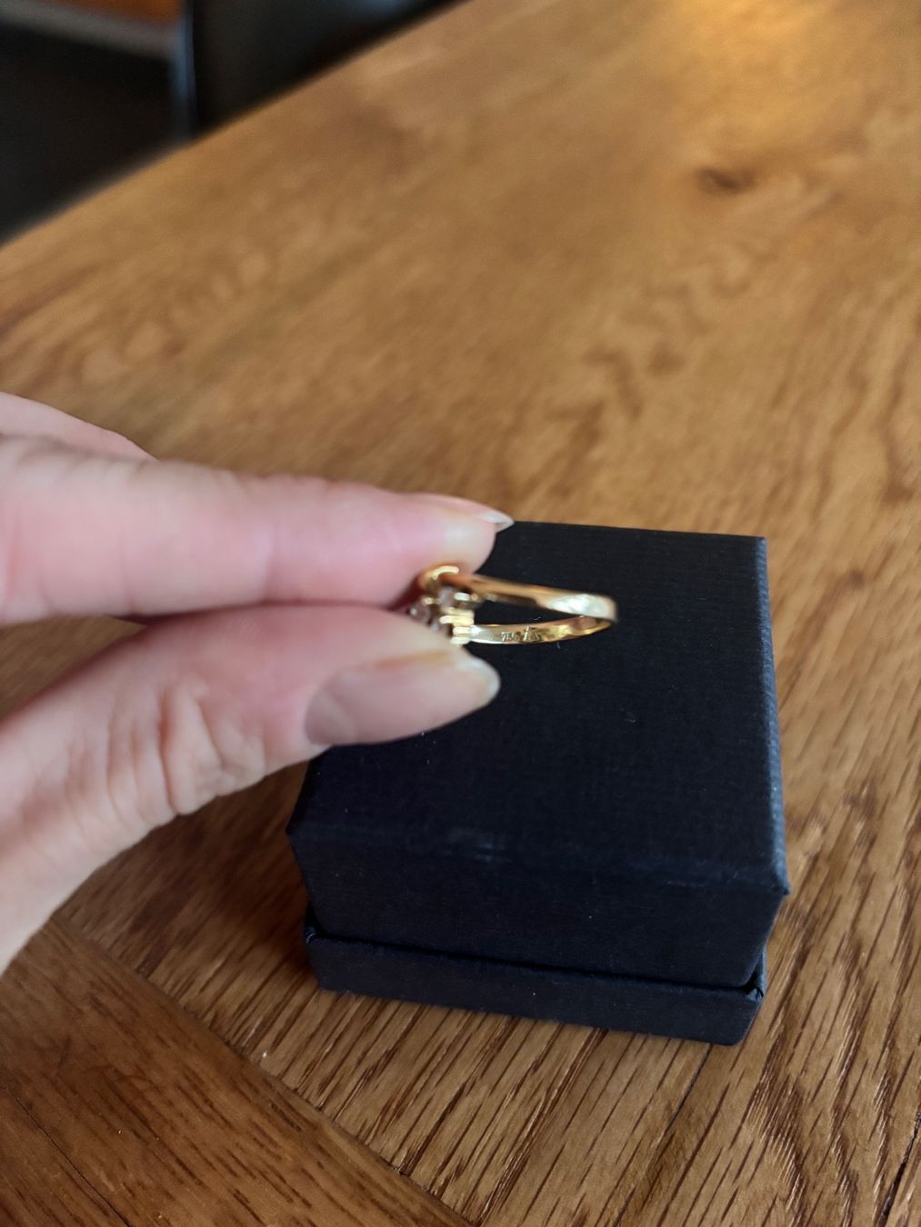 Ringe: Wunderschöner Goldring mit Diamanten – Gebraucht aus Teufenthal AG von becca-lynn 2