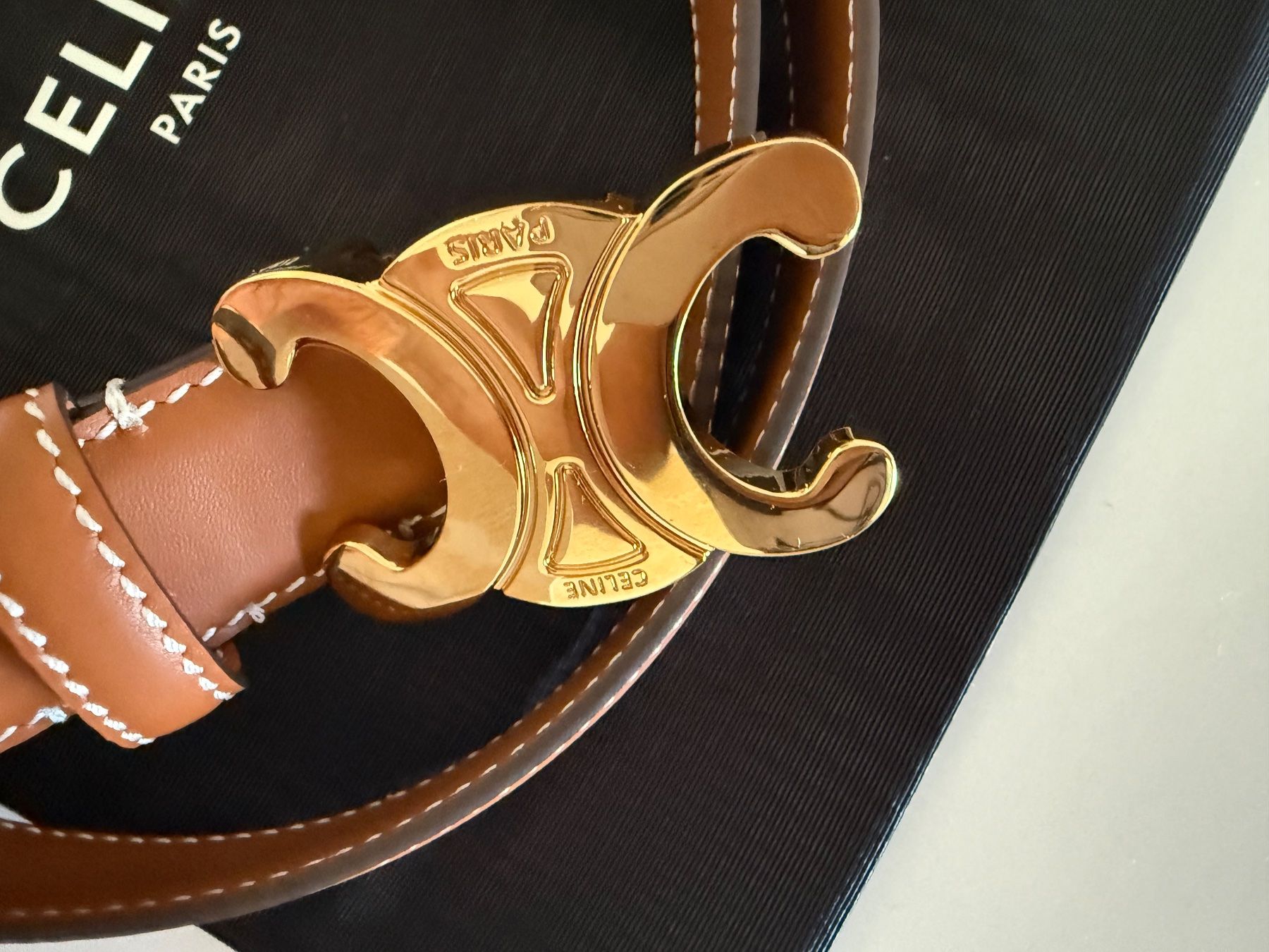 Cinture: Ceinture Céline triomphe – Nuovo e nell'imballaggio originale da Savigny venduto da mariemari75 5