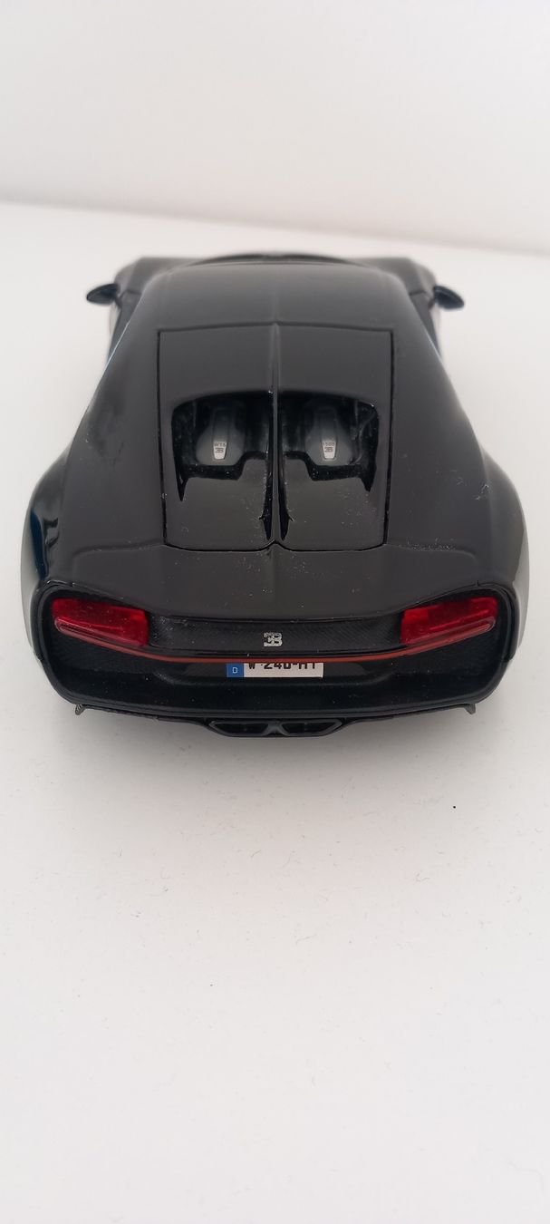 Bugatti Modellini d'auto: Bugatti Chiron 1: 24 Modelauto – Nuovo (secondo la descrizione) da Balsthal venduto da Marica75 3