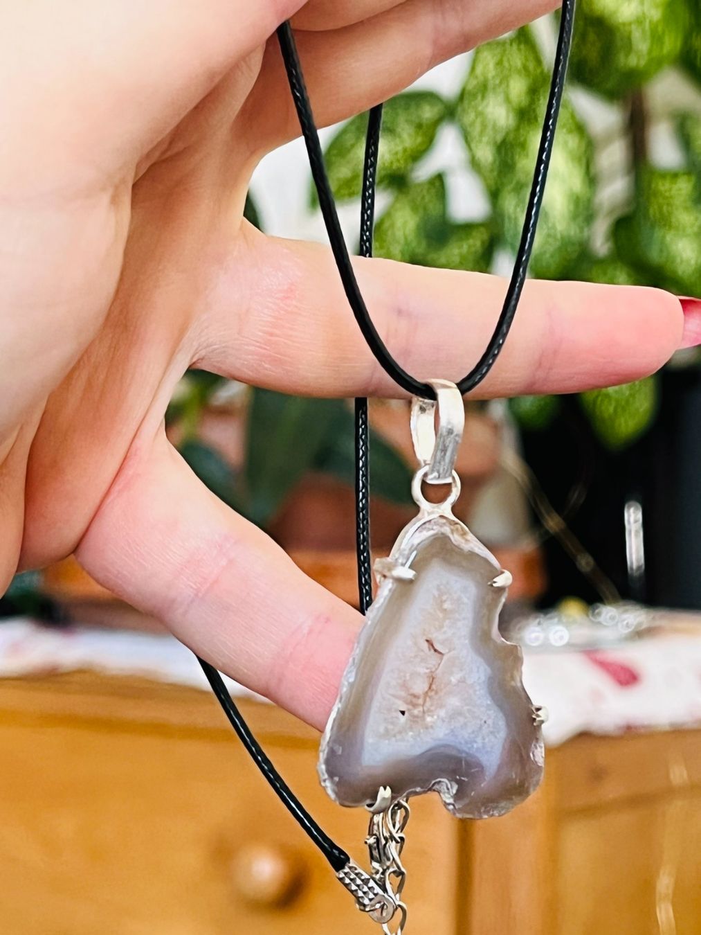 Catenine: Solar Quartz Druzy Ethenic Jewelry – Nuovo e nell'imballaggio originale da Genève venduto da AGBERG 8