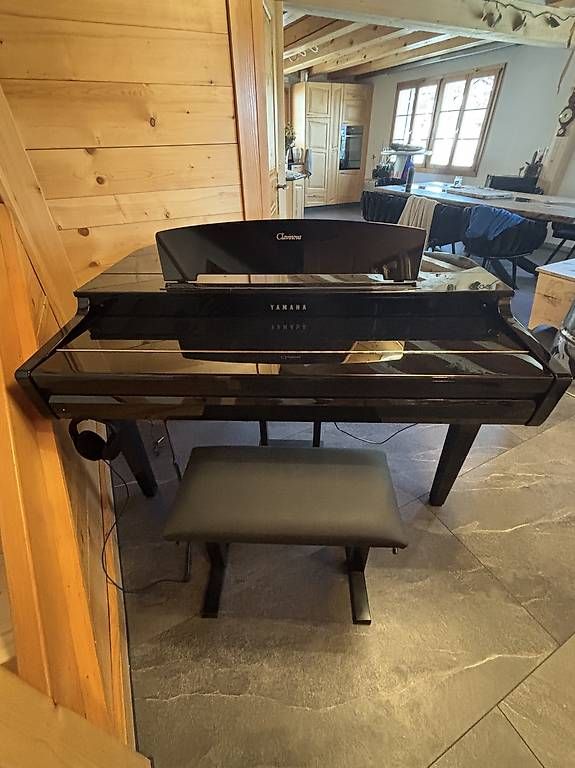 Strumenti musicali: Piano / Klavier – Usato da Unteriberg venduto da wg52