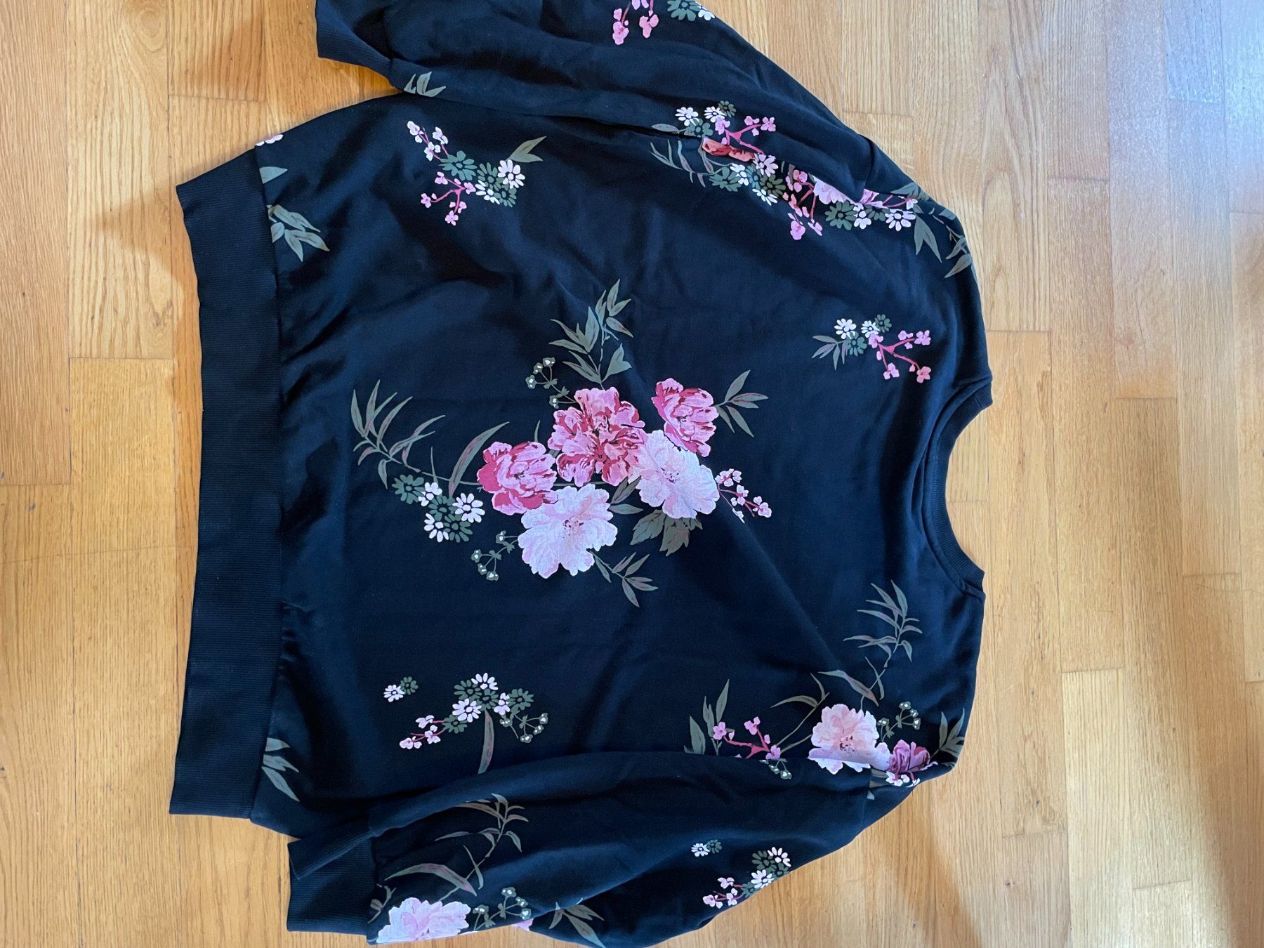 Maglioni & Felpe: Sweatshirt-Paket, Gr. 46/48, ua. Only – Usato da Hittnau venduto da kleen 2
