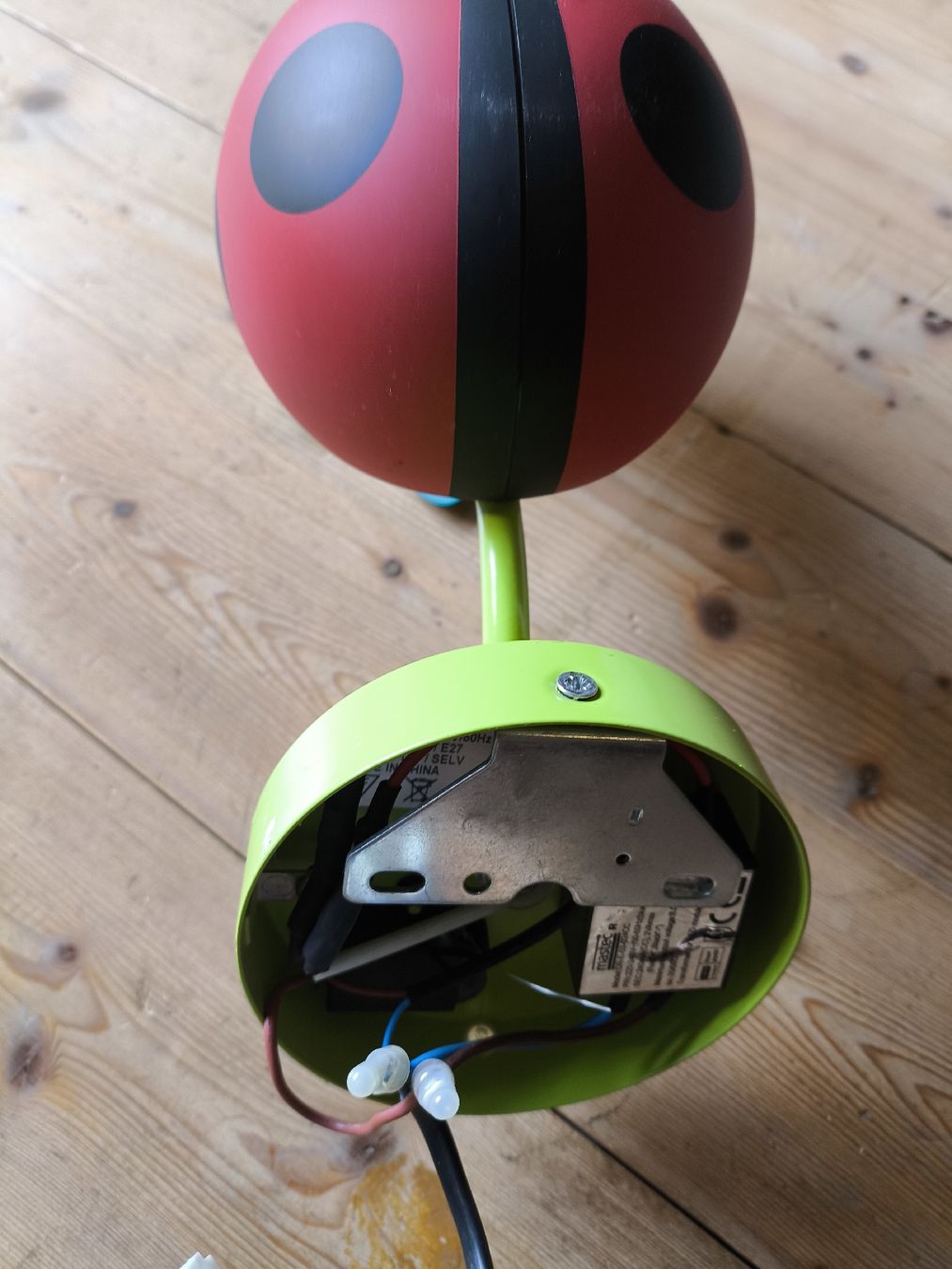 Lampade: Wandleuchte Kinderzimmer Blume Maikäfer – Usato da Lausen venduto da Chaldrian 3