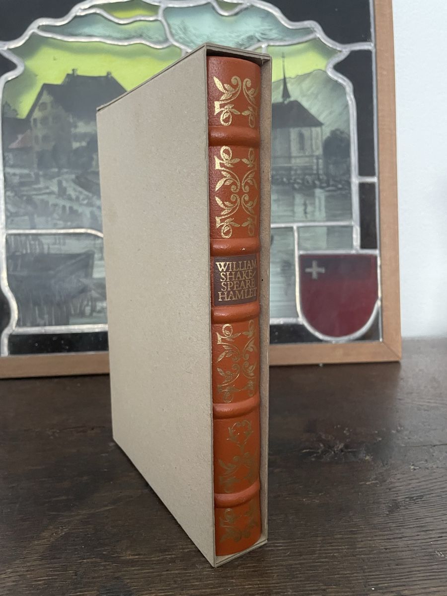 Libri: Dekoratives Shakespeare "Hamlet" Buch mit Goldprägung – Usato da Steinerberg venduto da culloden 1