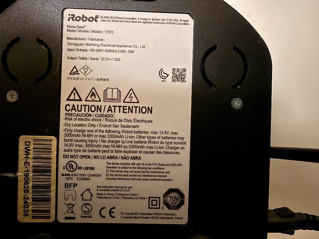 Aspirateurs & Accessoires: Roomba 960 Saugroboter mit Ladestation – D'occasion à Uitikon Waldegg par selina13243 3
