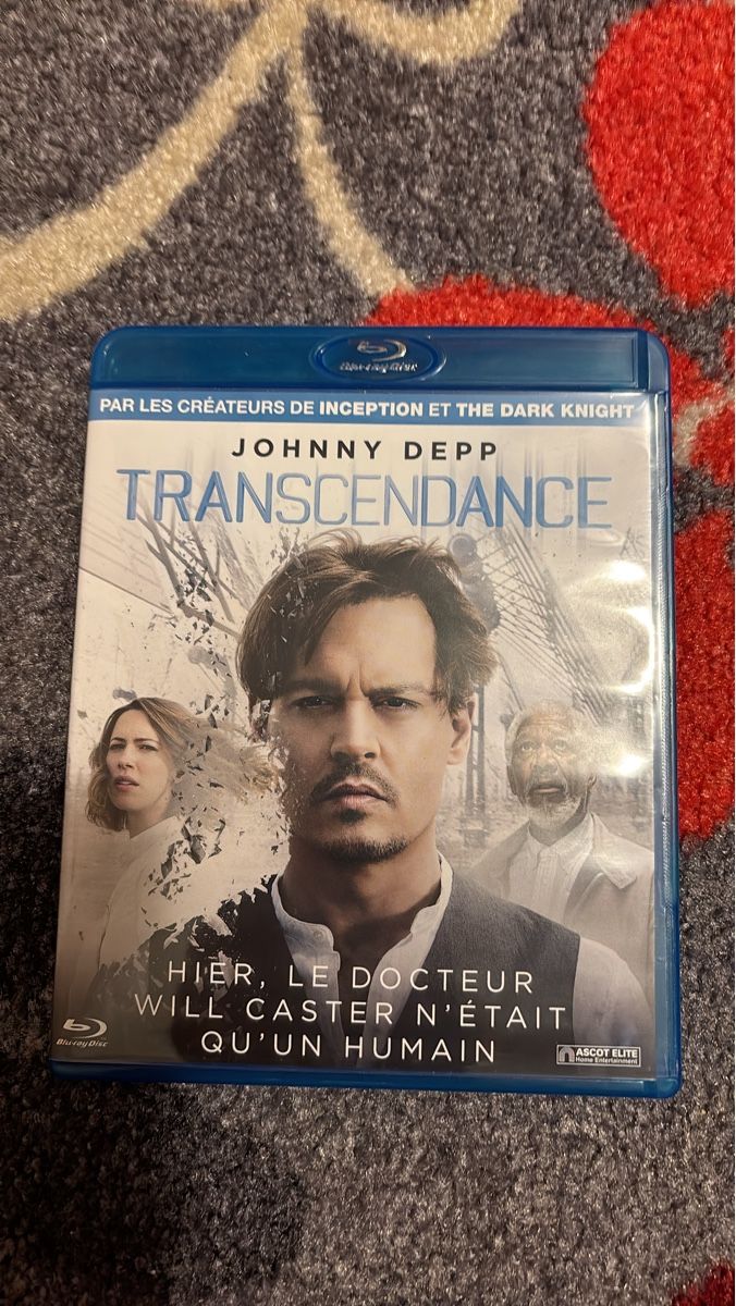 Tutti i DVDs: Blu-ray Transcendence avec Johnny Depp - Comme neuf! – Usato da Les Bois venduto da warner10504