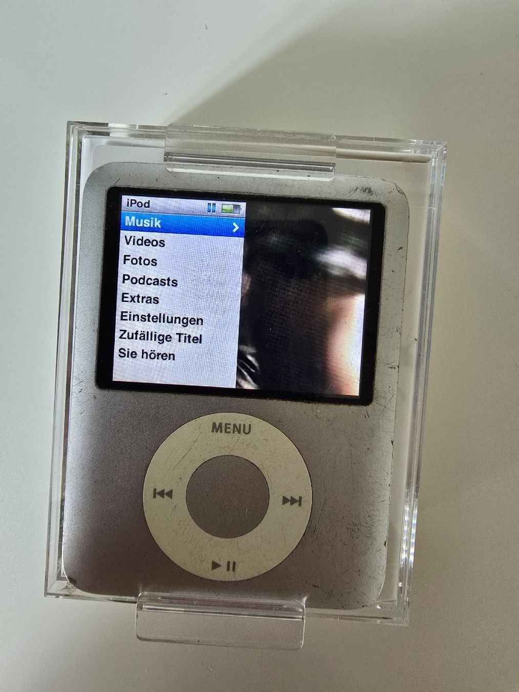 Apple Lettore multimediale portatile: Apple iPod nano 4GB Silber Gebraucht – Usato da Würenlos venduto da Lea.Maria.Hotz 1