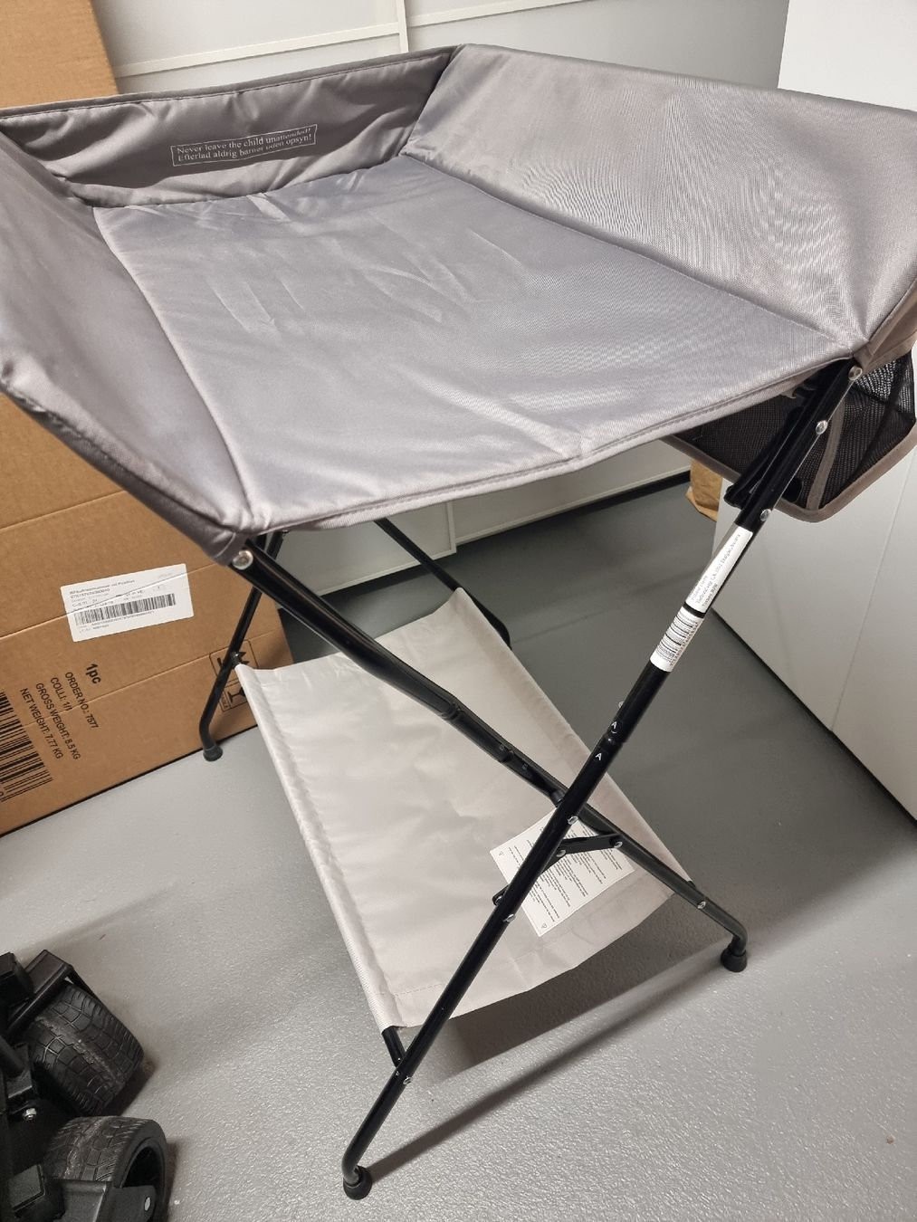Tables à langer & accessoires: Wickeltisch klappbar – D'occasion à Grüningen par savana19