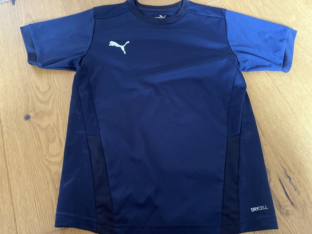 Puma Camicie, T-shirt & Polo: blaues Puma Shirt140 – Usato da Balmberg venduto da Berglihof