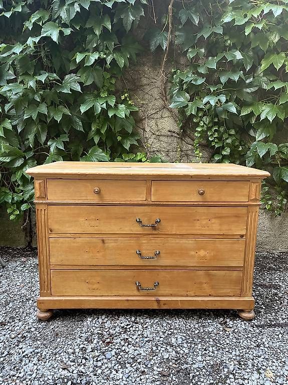 Commodes: Antike Holzkommode – D'occasion à Zürich par olivier.nussli