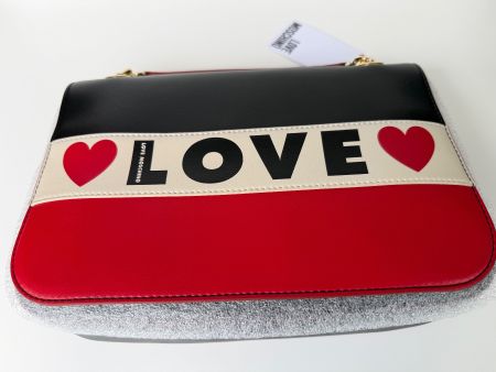 Umhägetasche LOVE MOSCHINO schwarz rot mit Anhänger Bag