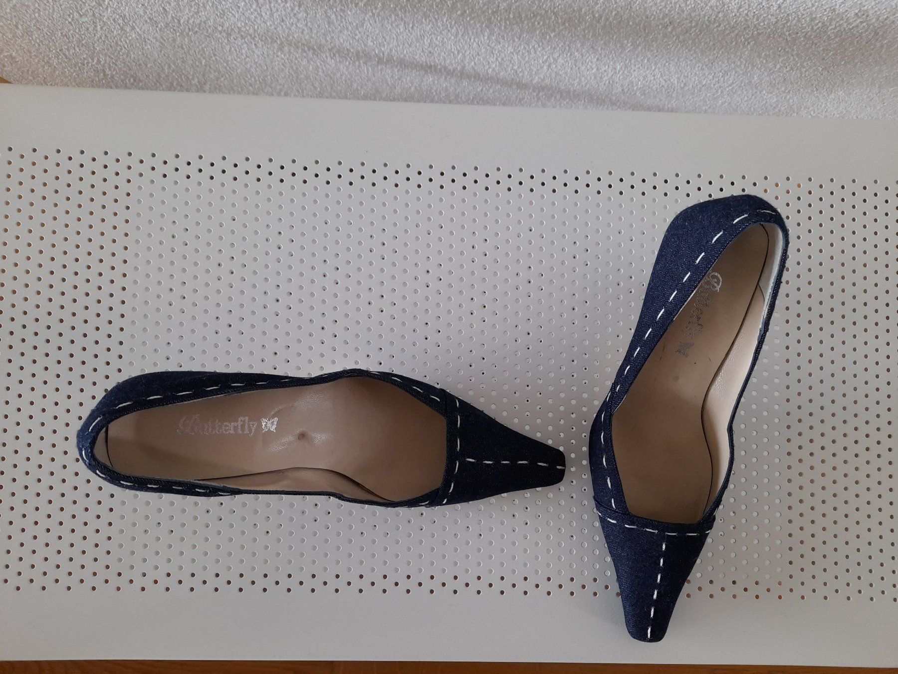 Scarpe da donna: Chaussures en jeans – Usato da Mont-sur-Lausanne venduto da Pioutch 1