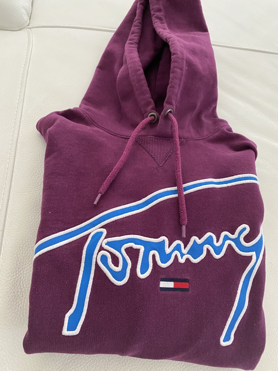 Tommy Hilfiger Pullover & Sweatshirts: Tommy Hilfiger Kaputzen Pullover – Gebraucht aus Opfikon von Luis144 4
