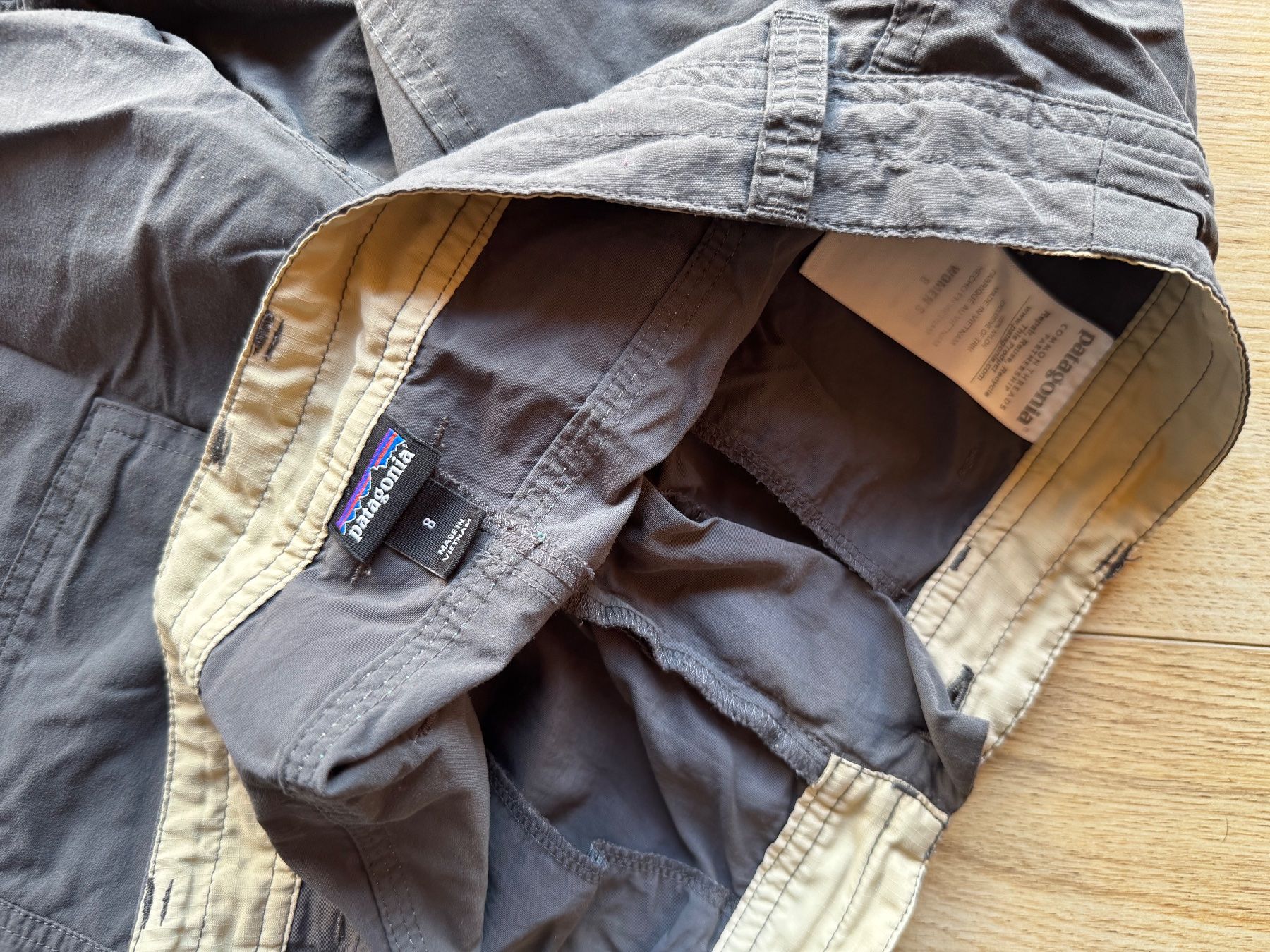 Pantaloni: Patagonia short gr 8 – Usato da Ovronnaz venduto da Etagne68 2
