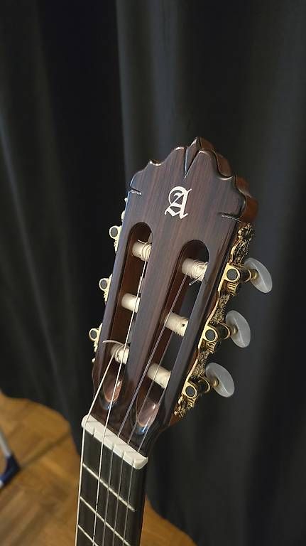 Alhambra Strumenti musicali: Guitare classique Alhambra 5P – Usato da Lausanne venduto da yan_lm5h 1