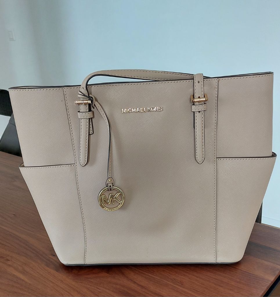 Michael Kors Sacs femmes: Original Michael Kors Handtasche – Neuf (Voir description) à Menznau par Bijou30