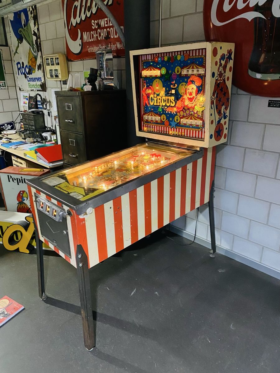 Flipperkästen: Flipperautomat Bally Circus – Gebraucht aus Tafers von