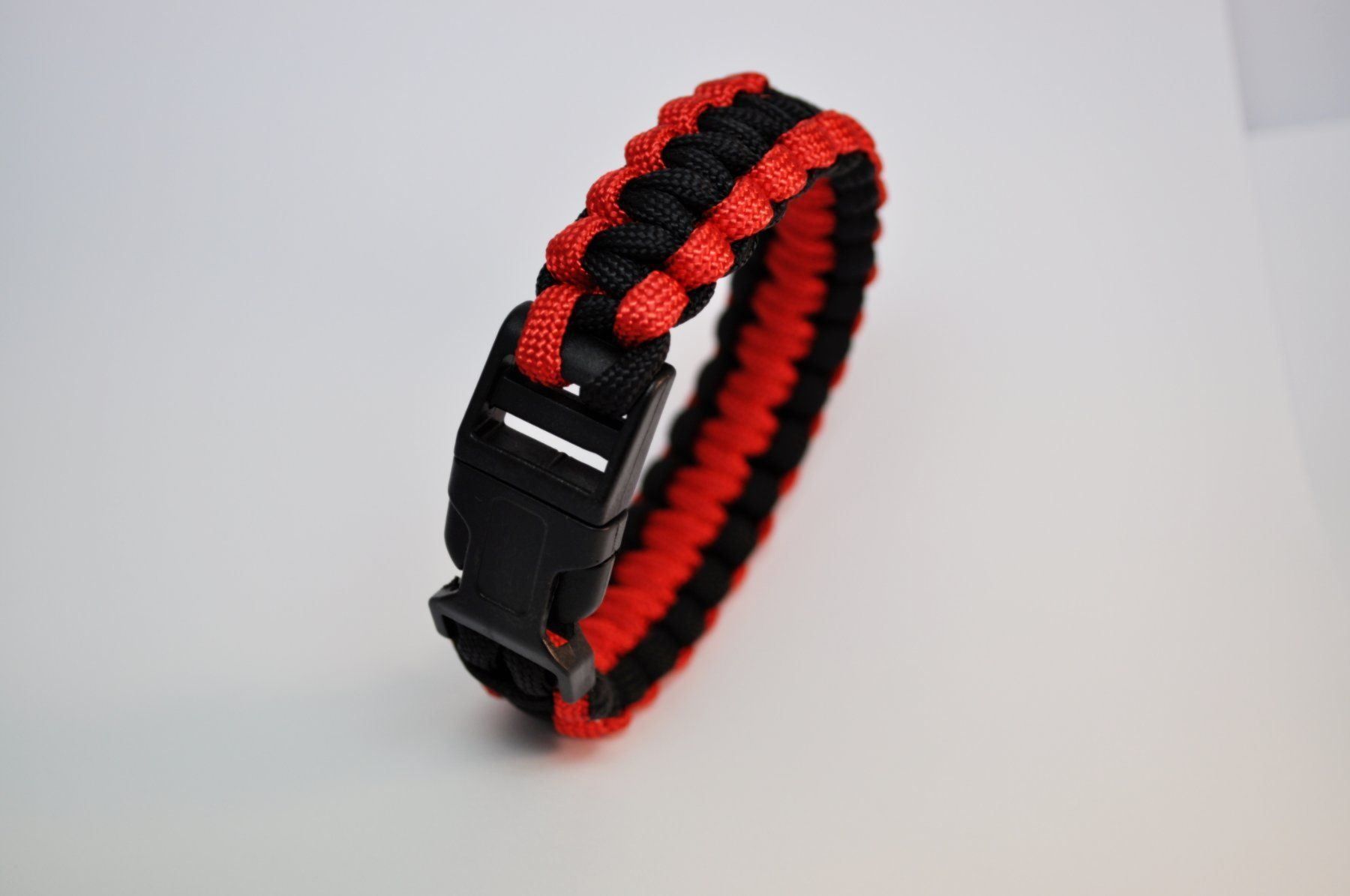 Bracciali & Braccialetti: Paracord Rettungseil, Notseil – Nuovo e nell'imballaggio originale da Courlevon venduto da HotSaleandPrice 1