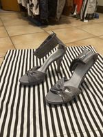 Sandales grises femme taille 38 bon état